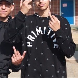Selling a fresh primitive SweatShirt